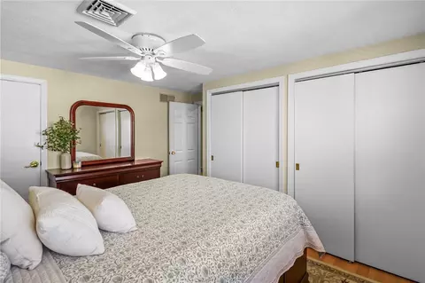 Bedroom - 25 Janet Dr, Cranston, RI 02921 photo 6 of 8