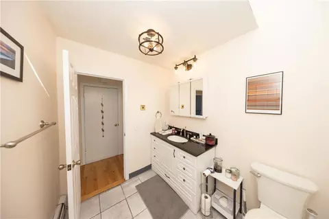 Bath - 7 Elgin St, Warwick, RI 02889 photo 2 of 2