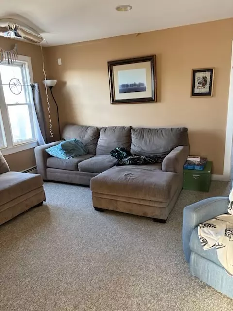 Living - 2 Gravity Ct, Westerly, RI 02891 photo 5 of 5
