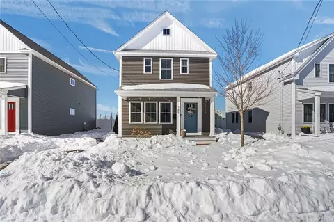 Exterior - 165 Graystone St, Warwick, RI 02886 photo 4 of 8