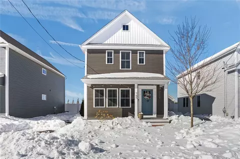 Exterior - 165 Graystone St, Warwick, RI 02886 photo 5 of 8