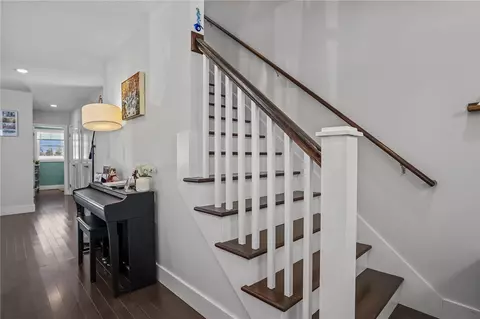 Entry Way - 165 Graystone St, Warwick, RI 02886 photo 3 of 6
