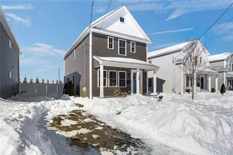 Exterior - 165 Graystone St, Warwick, RI 02886 photo 3 of 8