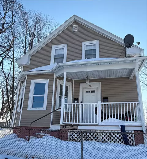 111 Donelson St, Providence, RI 02908