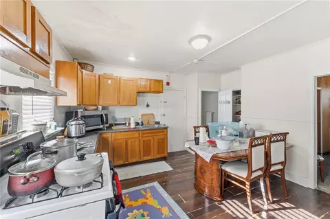 263 Elm St, Woonsocket, RI 02895 photo 16