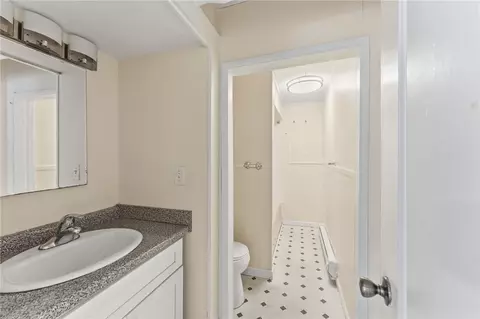 271 Elm St, Woonsocket, RI 02895 photo 7