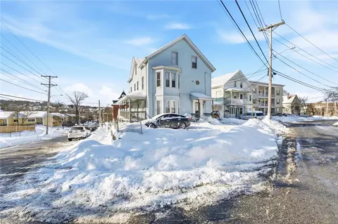 271 Elm St, Woonsocket, RI 02895 photo 16