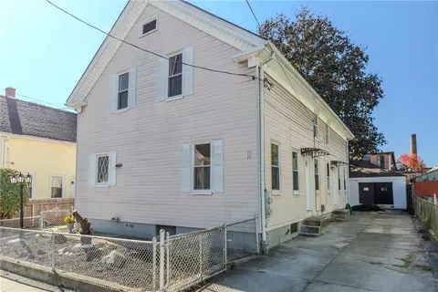 73 Maple Ave, Johnston, RI 02919