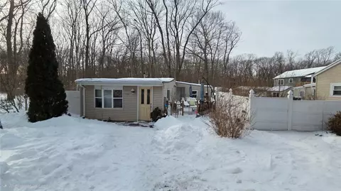 283 Palmer Ave, Warwick, RI 02889