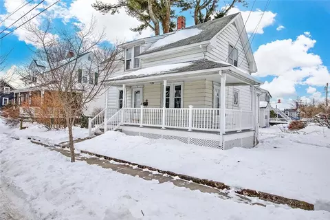 33 Mason St, Warren, RI 02885
