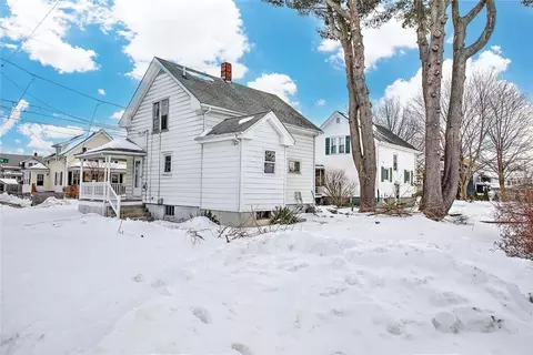 33 Mason St, Warren, RI 02885 photo 3