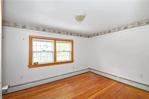 Bedroom - 29 Forest Rd, Bristol, RI 02809 photo 1 of 6