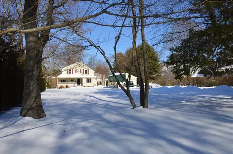Exterior - 29 Forest Rd, Bristol, RI 02809 photo 2 of 5