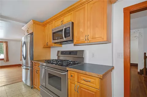 Kitchen - 29 Forest Rd, Bristol, RI 02809 photo 3 of 6