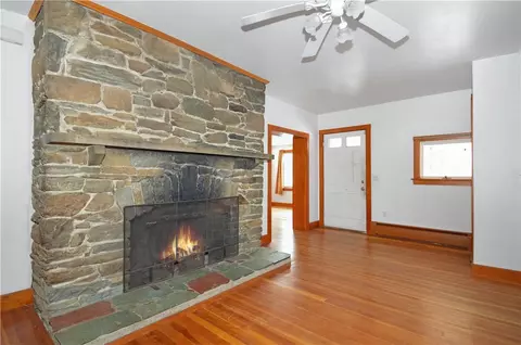 Living - 29 Forest Rd, Bristol, RI 02809 photo 2 of 7