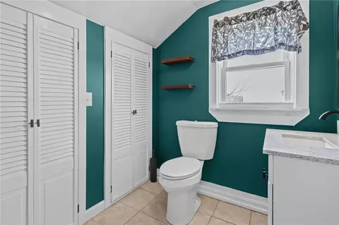 Bath - 202 Phillips St, Woonsocket, RI 02895 photo 2 of 4