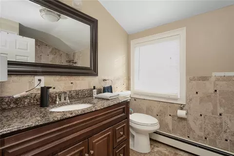 Bath - 233 Sisson Rd, Coventry, RI 02816 photo 2 of 3