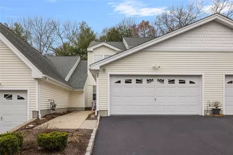 12 Silver Pines Blvd #12, North Smithfield, RI 02896