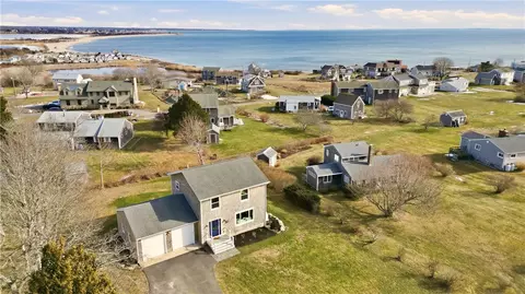 30 Indian Rd, Little Compton, RI 02837