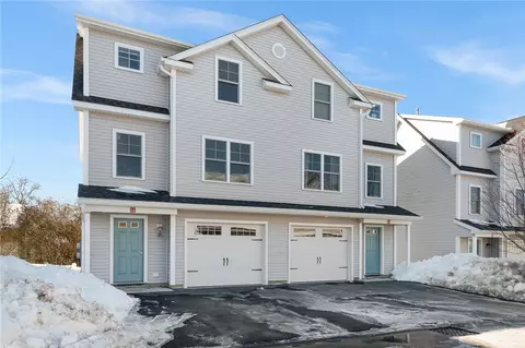 12 Mariner Way, Newport, RI 02840