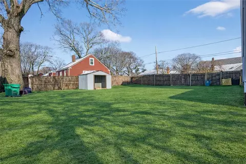 Exterior - 211 Pinnery Ave, Warwick, RI 02886 photo 7 of 8