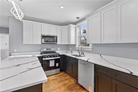 Kitchen - 211 Pinnery Ave, Warwick, RI 02886 photo 3 of 5