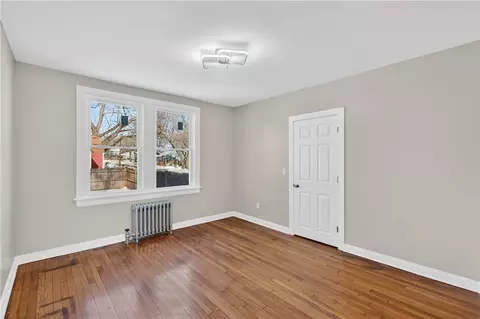Bedroom - 211 Pinnery Ave, Warwick, RI 02886 photo 8 of 8