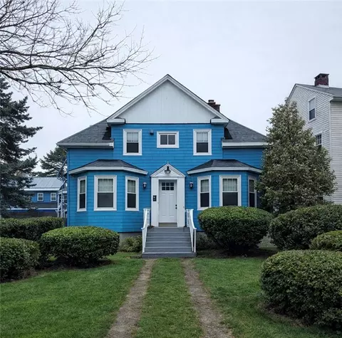 147 Wentworth Ave, Cranston, RI 02905