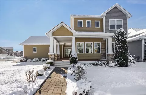 32 Morningside Dr, North Kingstown, RI 02852