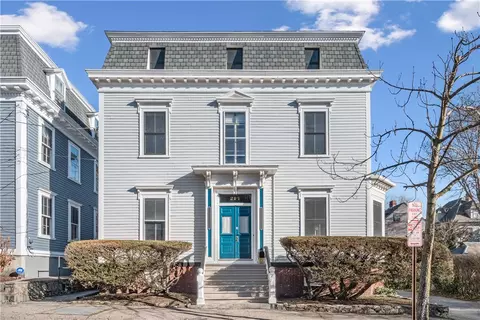 214 Bowen St, Providence, RI 02906