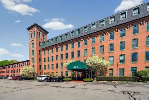 300 Front St #409, Pawtucket, RI 02860