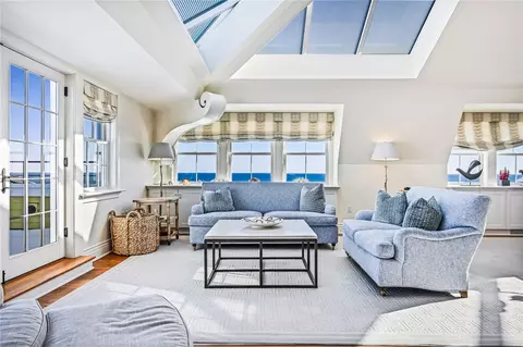Living - 1 Bluff Ave #4-1, Westerly, RI 02891 photo 4 of 7