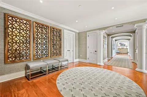 Entry Way - 1 Bluff Ave #4-1, Westerly, RI 02891 photo 3 of 4