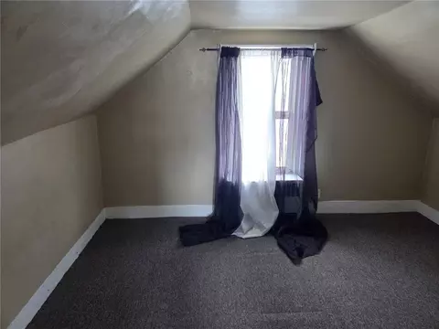 Bedroom - 236 State St, Bristol, RI 02809 photo 2 of 3