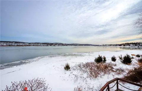1309 Anthony Rd, Portsmouth, RI 02871