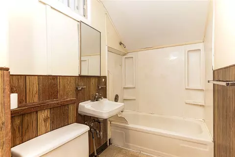 109 Hemond Ave, Woonsocket, RI 02895 photo 28