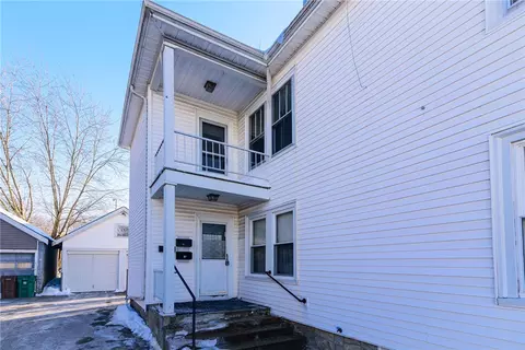109 Hemond Ave, Woonsocket, RI 02895 photo 4