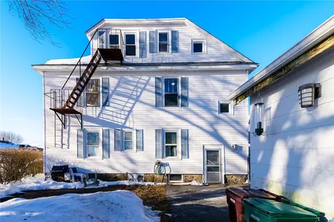 109 Hemond Ave, Woonsocket, RI 02895 photo 6