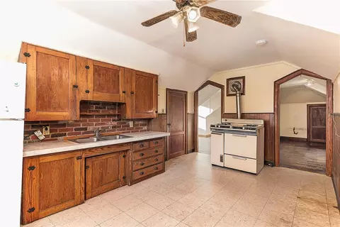 109 Hemond Ave, Woonsocket, RI 02895 photo 25