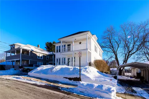 109 Hemond Ave, Woonsocket, RI 02895 photo 3