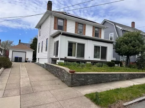 72 Hilltop Ave, Providence, RI 02908