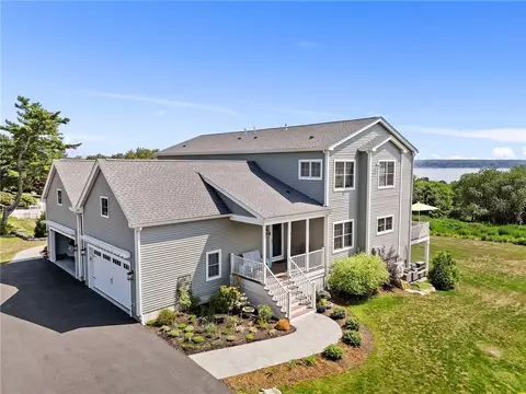 61 Immokolee Dr, Portsmouth, RI 02871