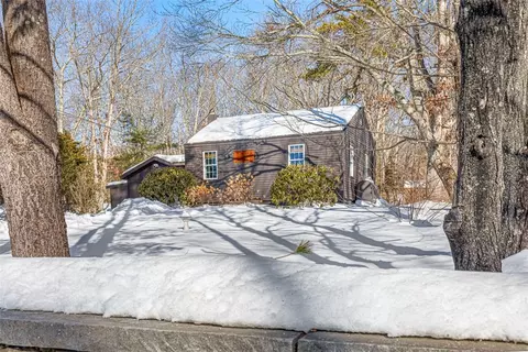 155 Stillwater Rd, Smithfield, RI 02917