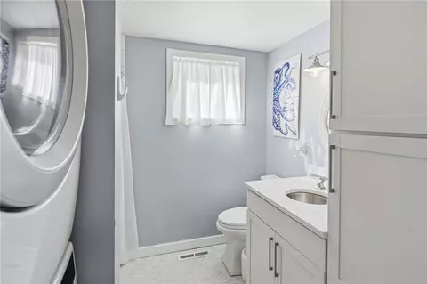 Bath - 13 Plateau Rd, Westerly, RI 02891 photo 1 of 1