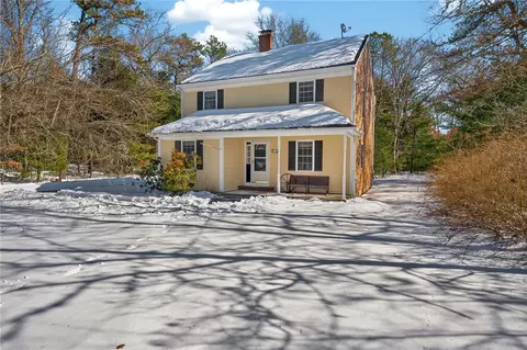 144 Richmond Townhouse Rd, Richmond, RI 02812