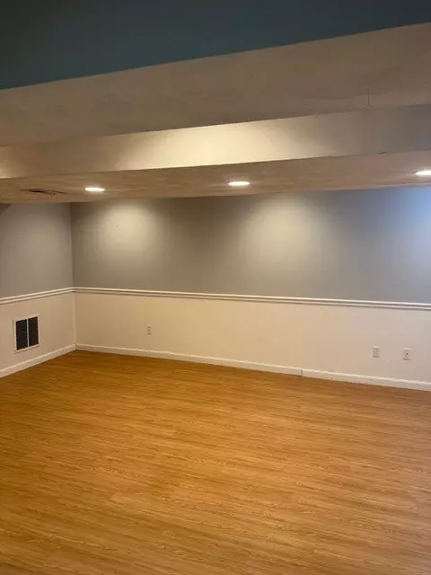 Living - 22 Derby Ln, Cranston, RI 02921 photo 3 of 4