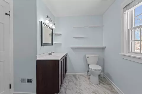 Bath - 22 Phillips Ave, Warwick, RI 02888 photo 6 of 7