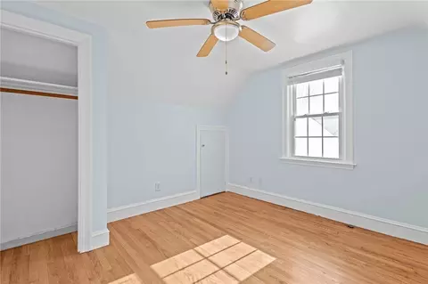 Bedroom - 22 Phillips Ave, Warwick, RI 02888 photo 5 of 10
