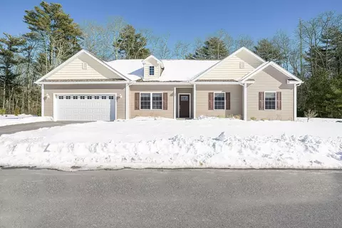 20 Nantucket Dr, Mattapoisett, MA 02739