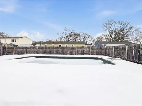 Exterior - 60 Duncan Rd, Warwick, RI 02886 photo 2 of 3